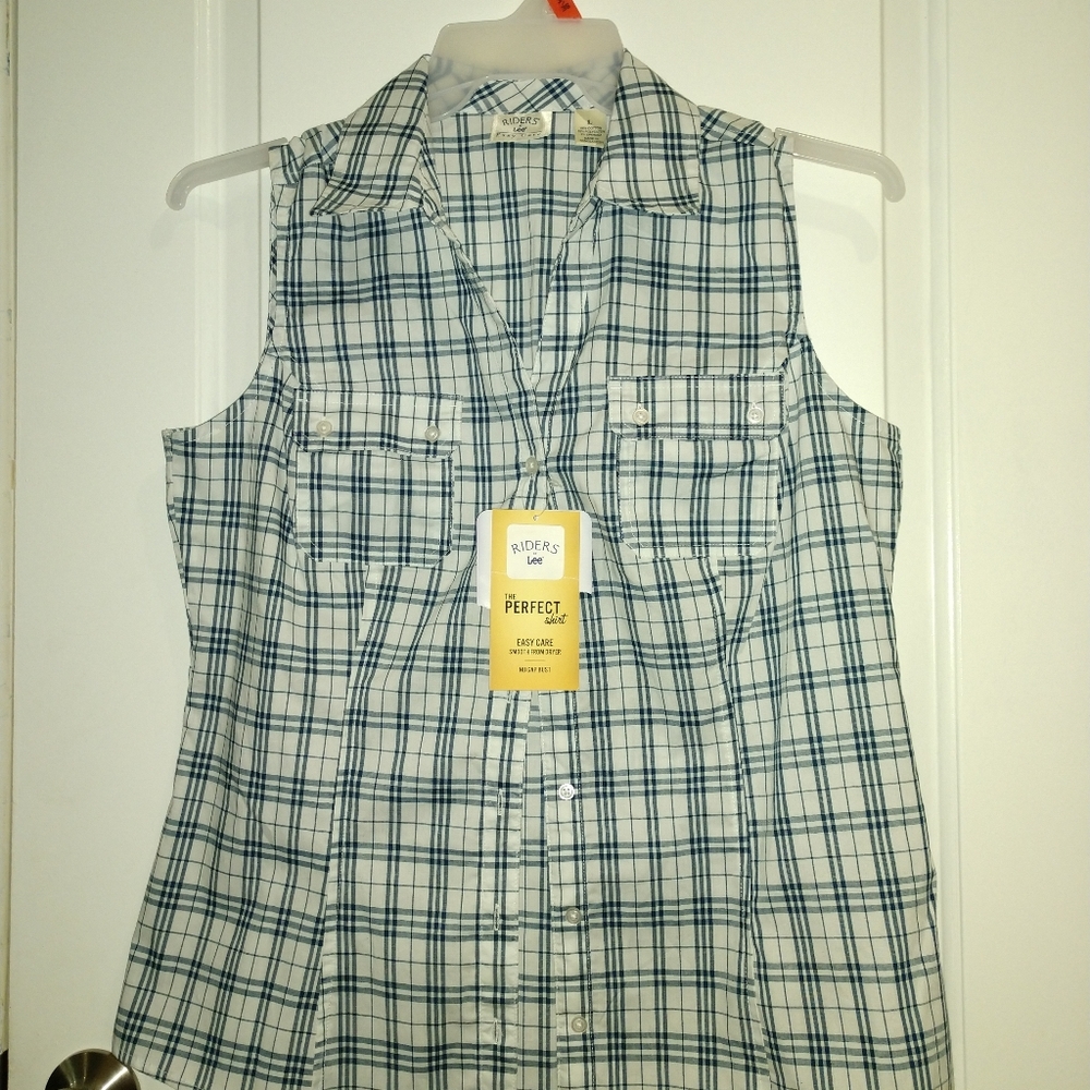 Lee Riders sleeveless button down